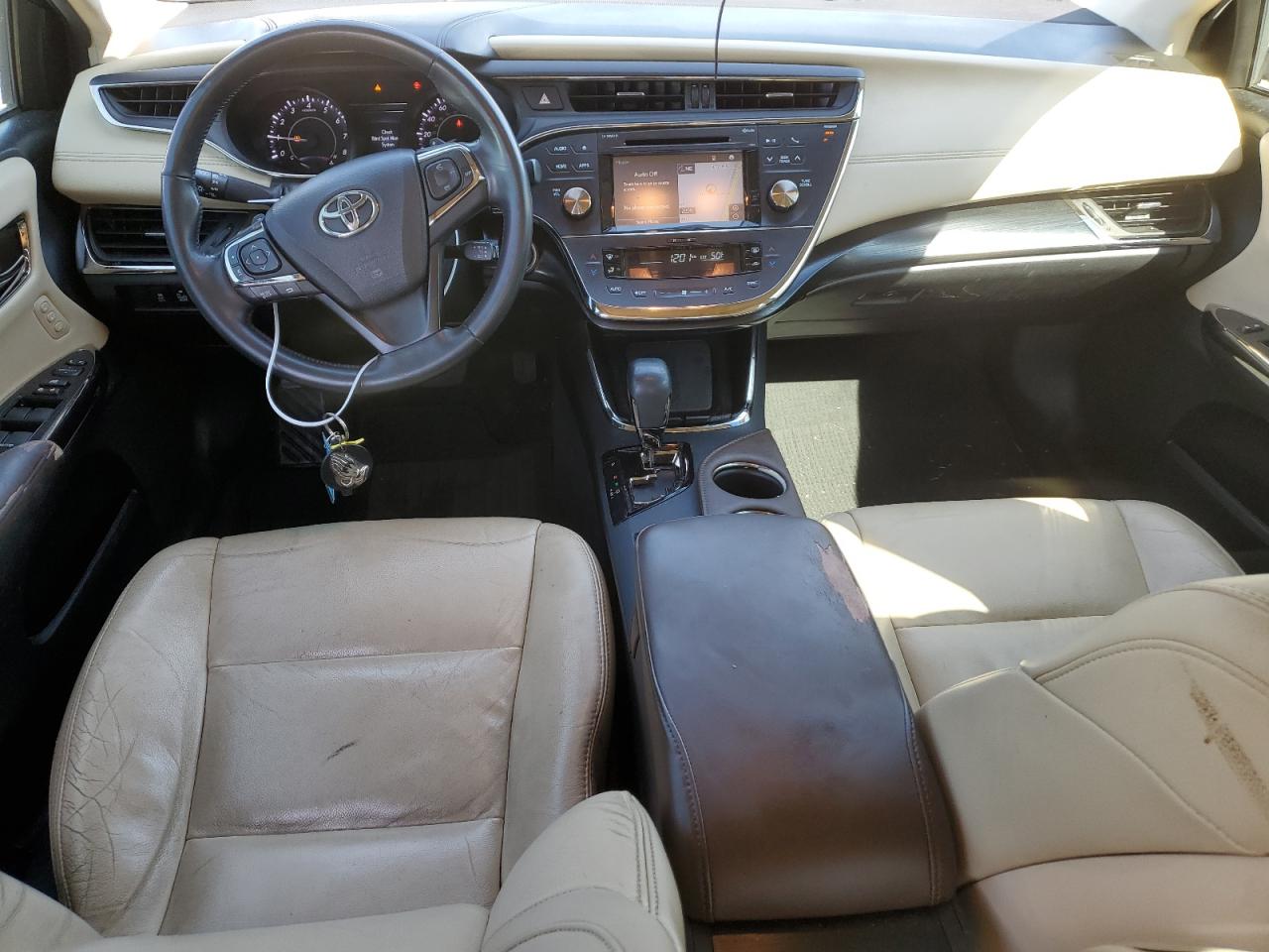 2016 Toyota Avalon - Image 8