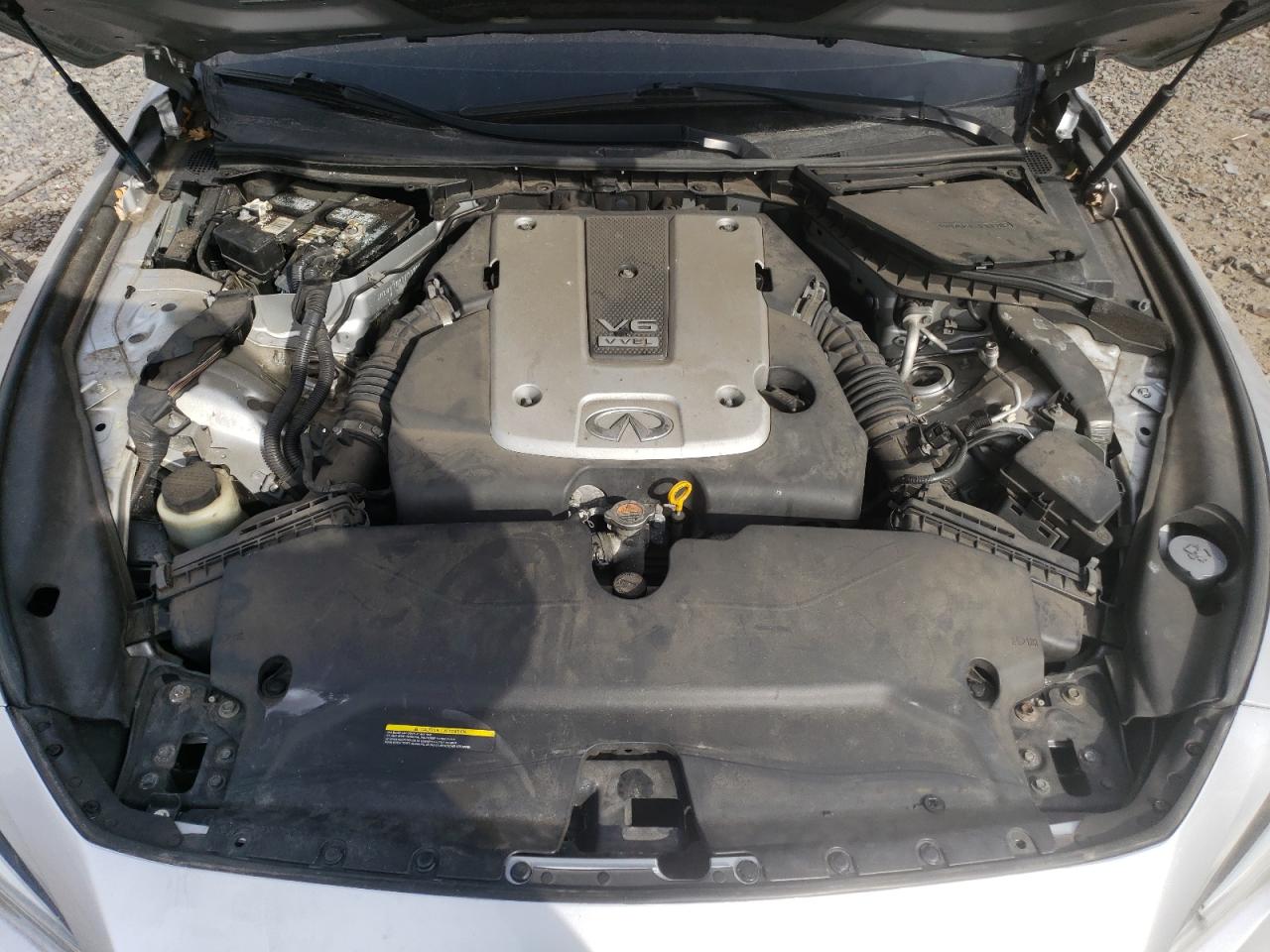2015 Infiniti Q50 - Image 11