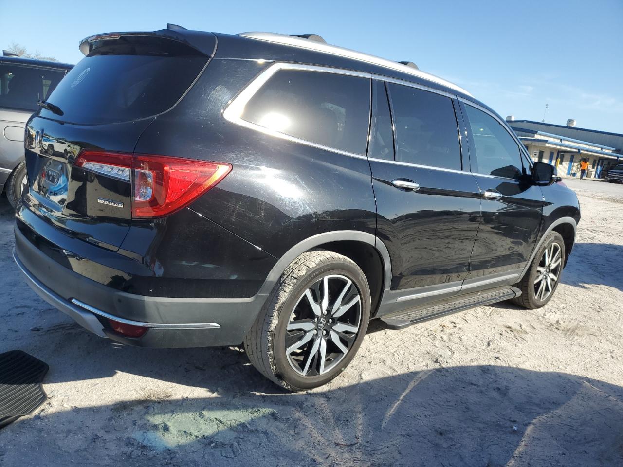 2021 Honda Pilot - Image 3