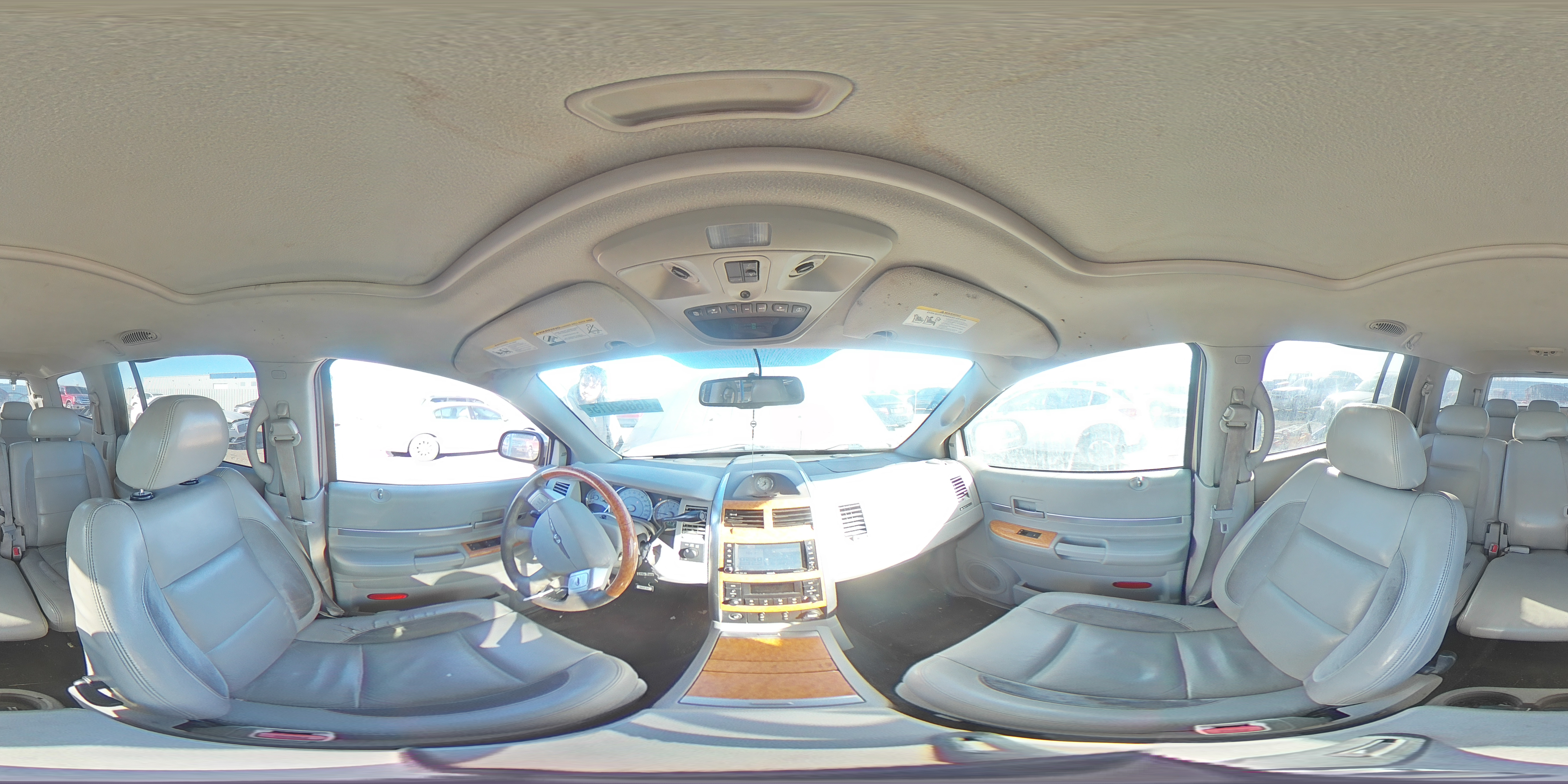 2008 Chrysler Aspen - Image 14