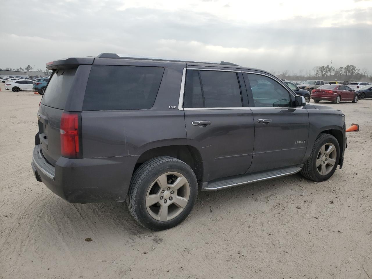2015 Chevrolet Tahoe - Image 3