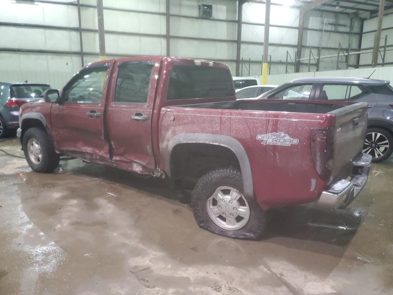 2004 Chevrolet Colorado - Image 2