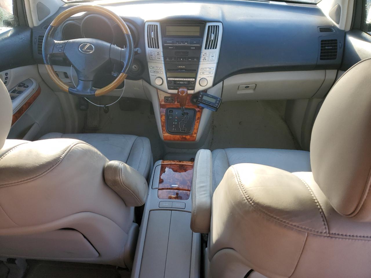 2004 Lexus RX - Image 9