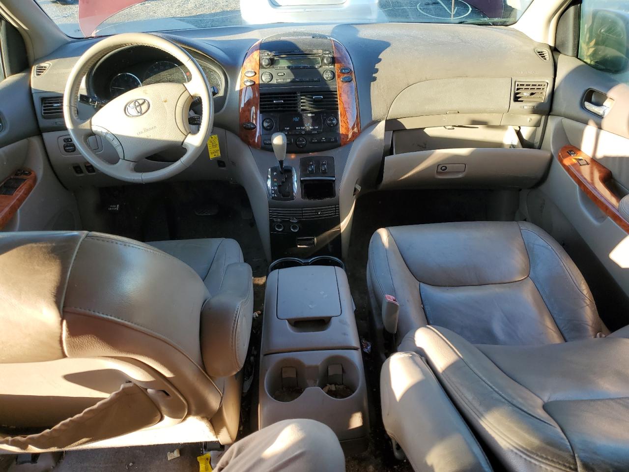 2006 Toyota Sienna - Image 8