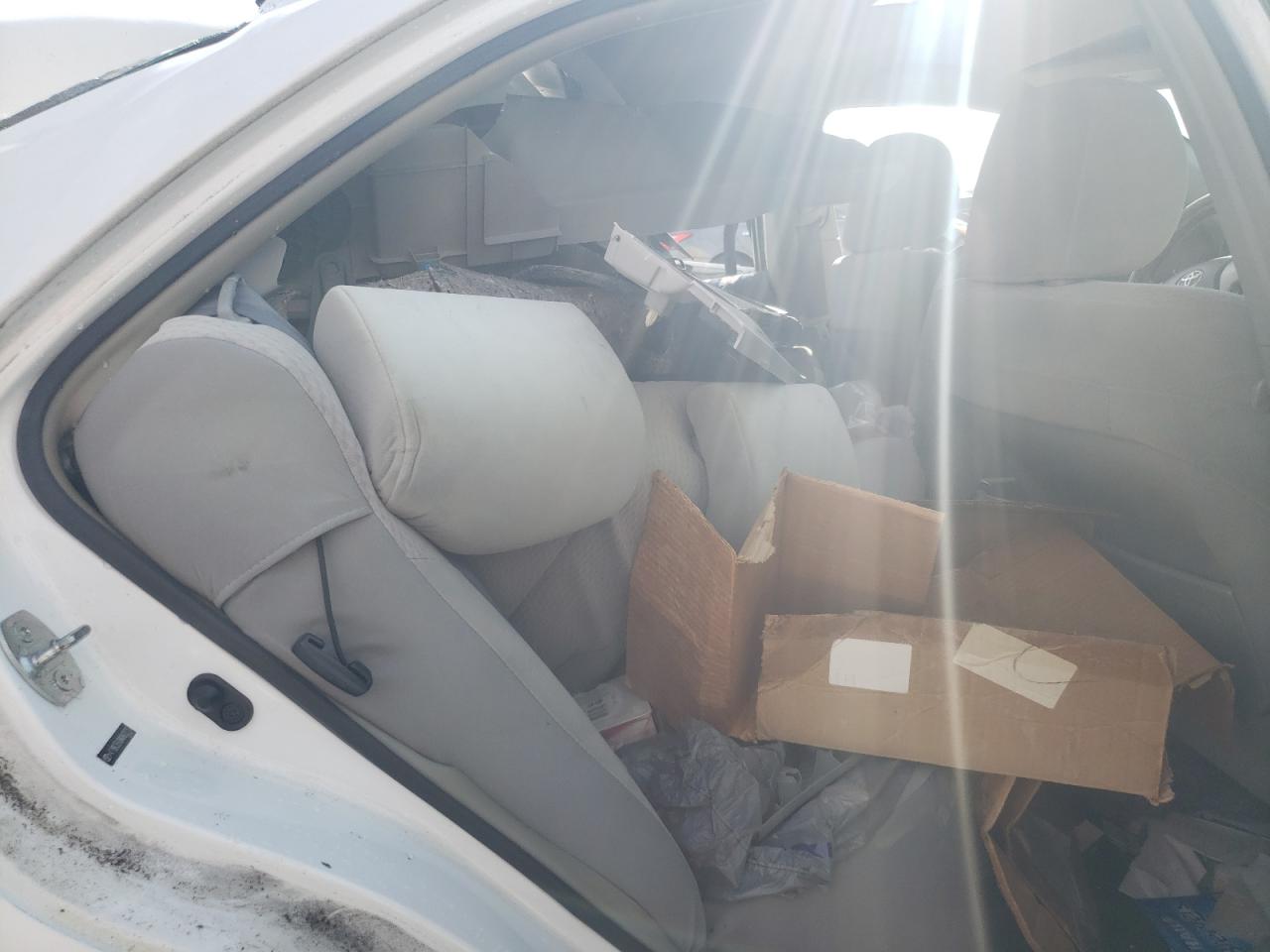 2010 Toyota Camry - Image 10