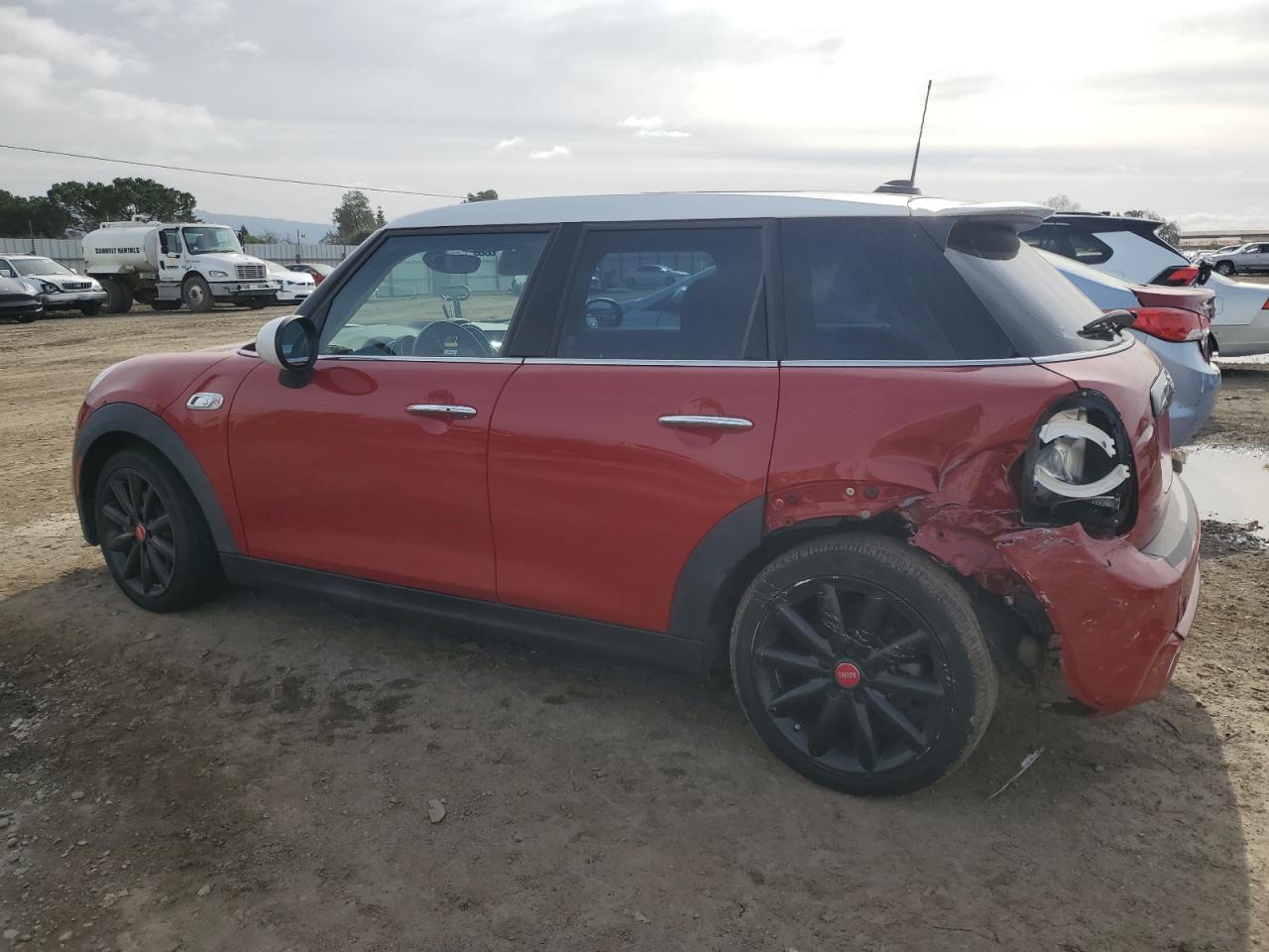 2016 MINI Cooper - Image 2