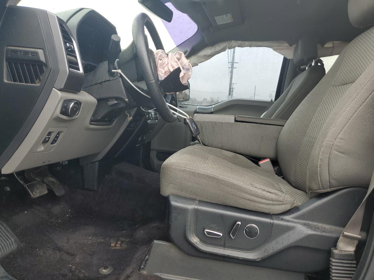 2016 Ford F-150 - Image 7