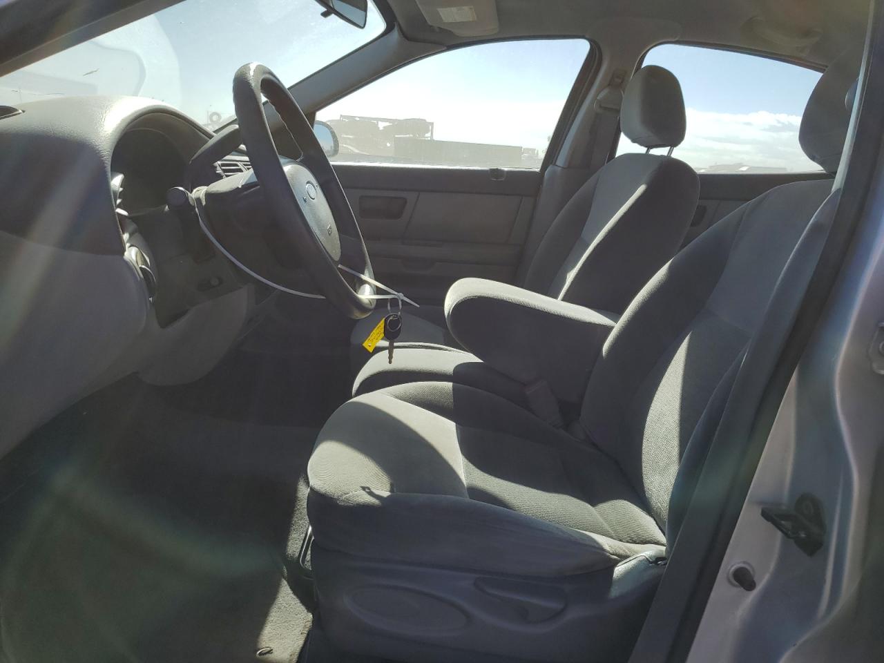 2005 Ford Taurus - Image 7