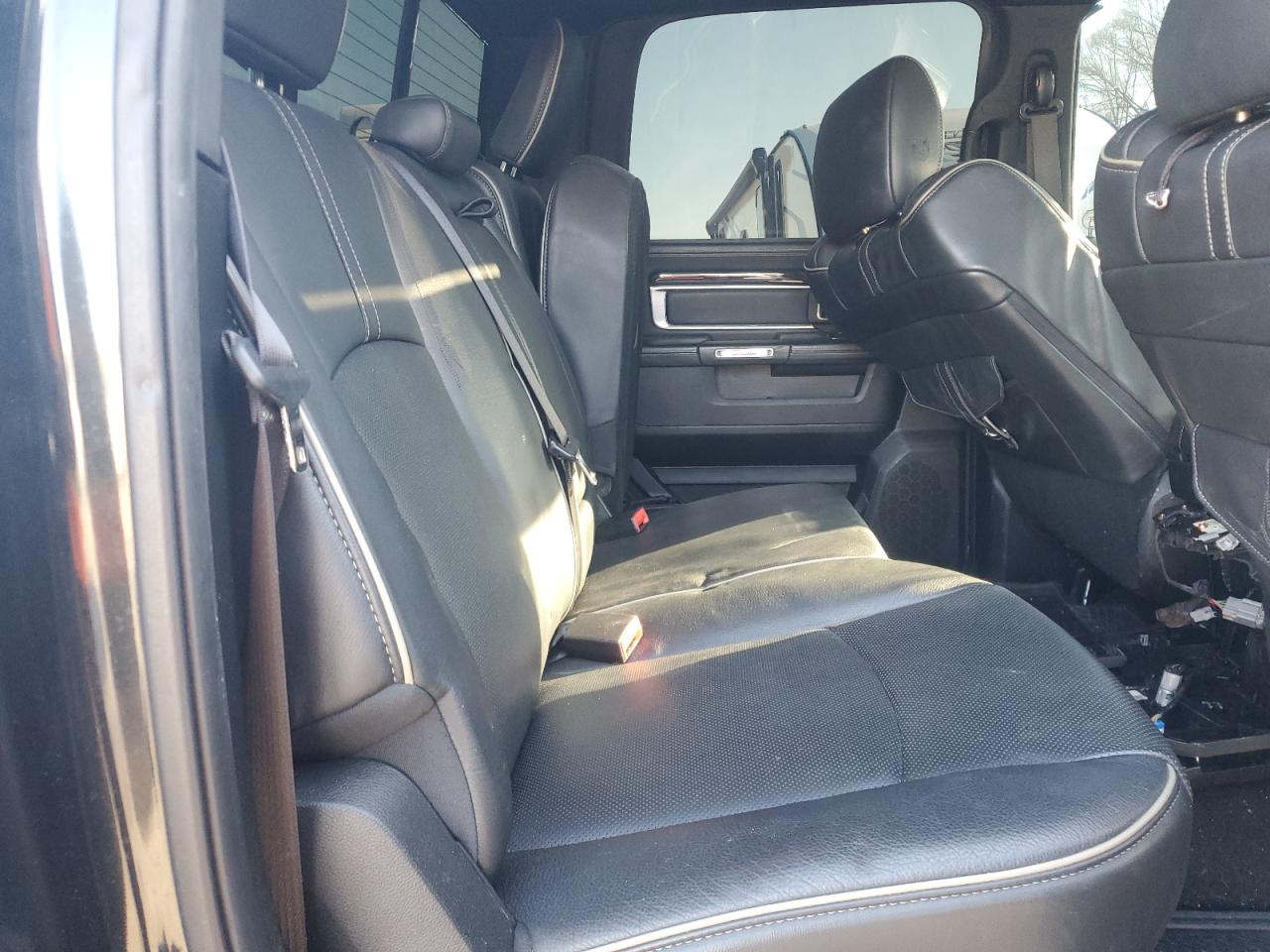 2017 RAM 1500 - Image 10