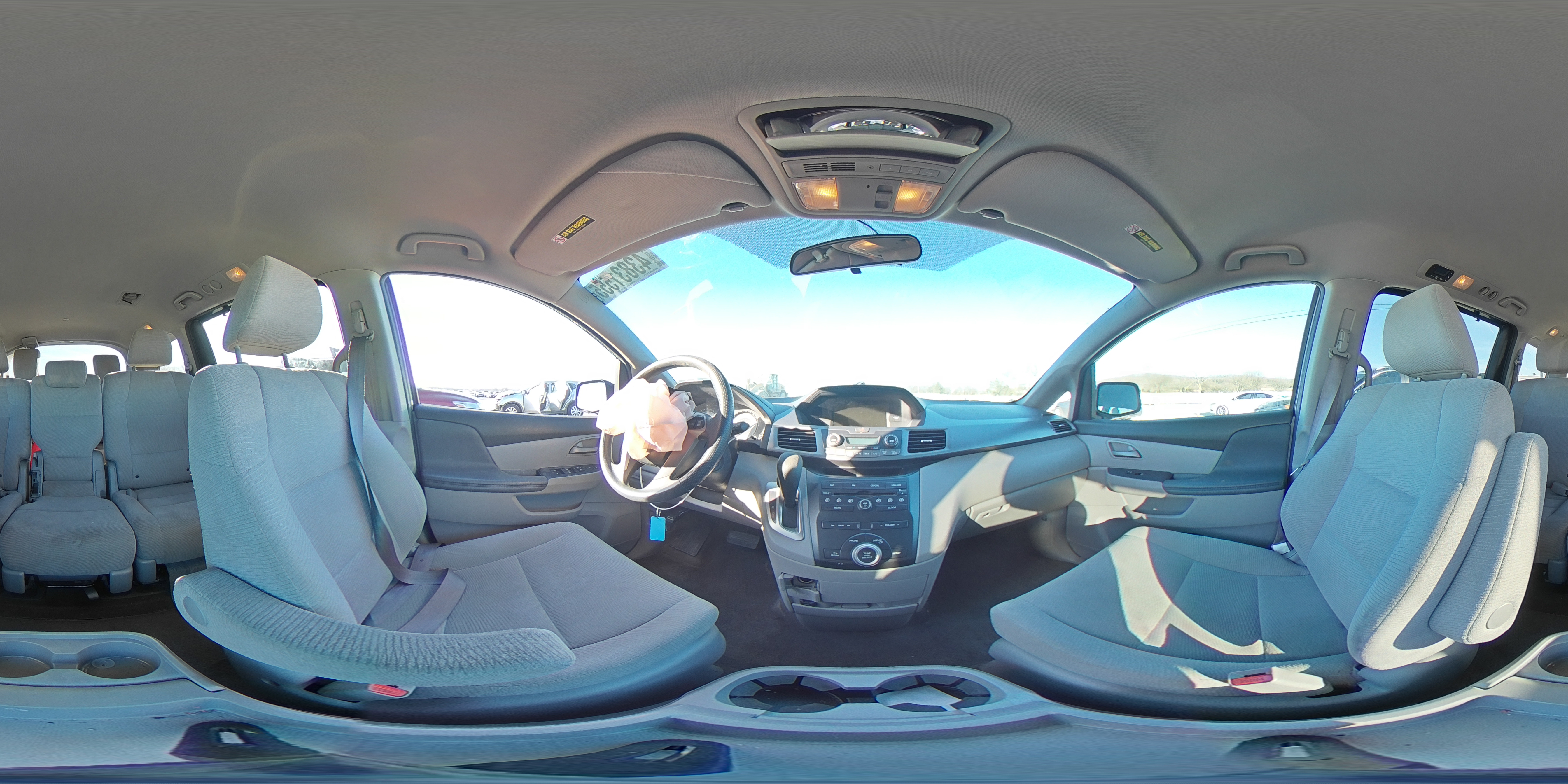 2012 Honda Odyssey - Image 13
