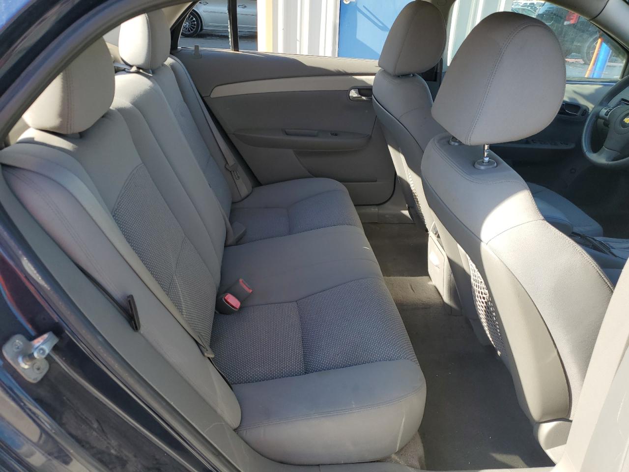 2011 Chevrolet Malibu - Image 10