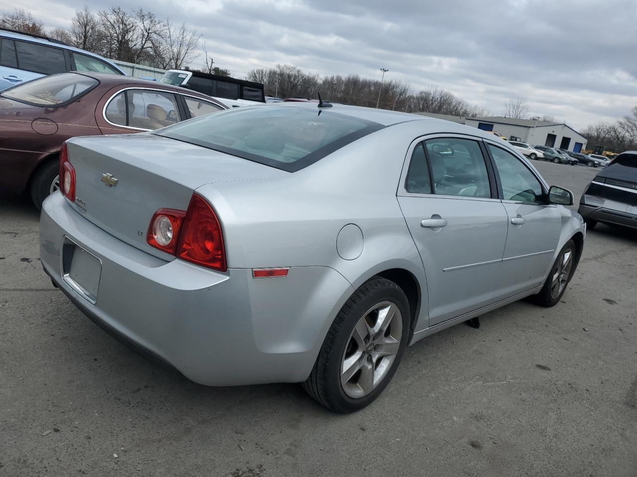 2009 Chevrolet Malibu - Image 3