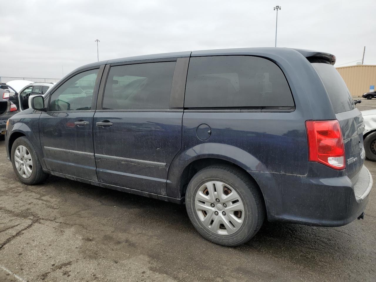 2014 Dodge Caravan - Image 2