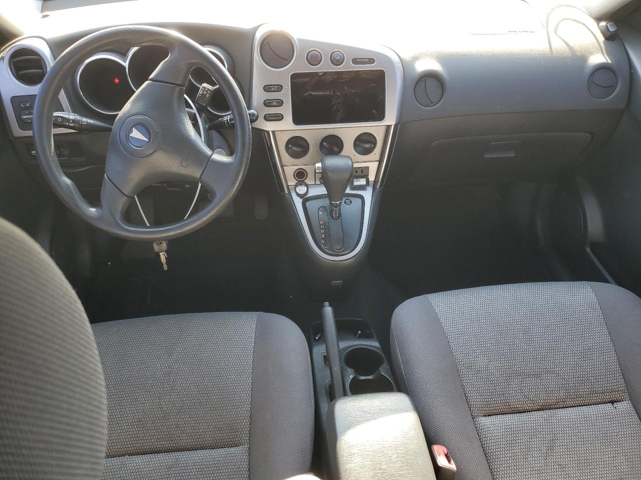 2006 Pontiac Vibe - Image 8