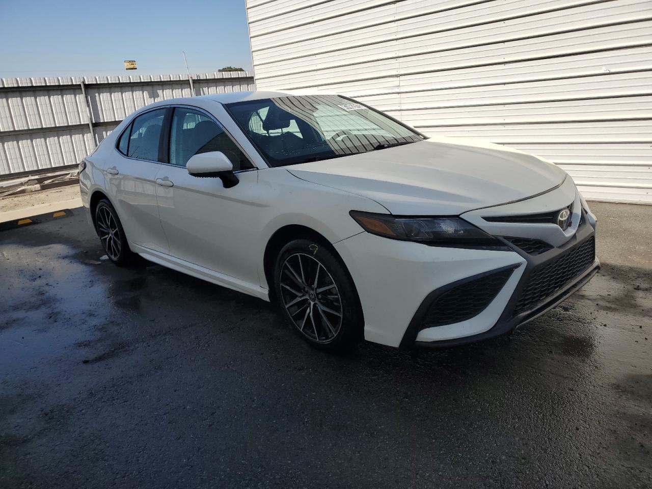 2021 Toyota Camry - Image 4