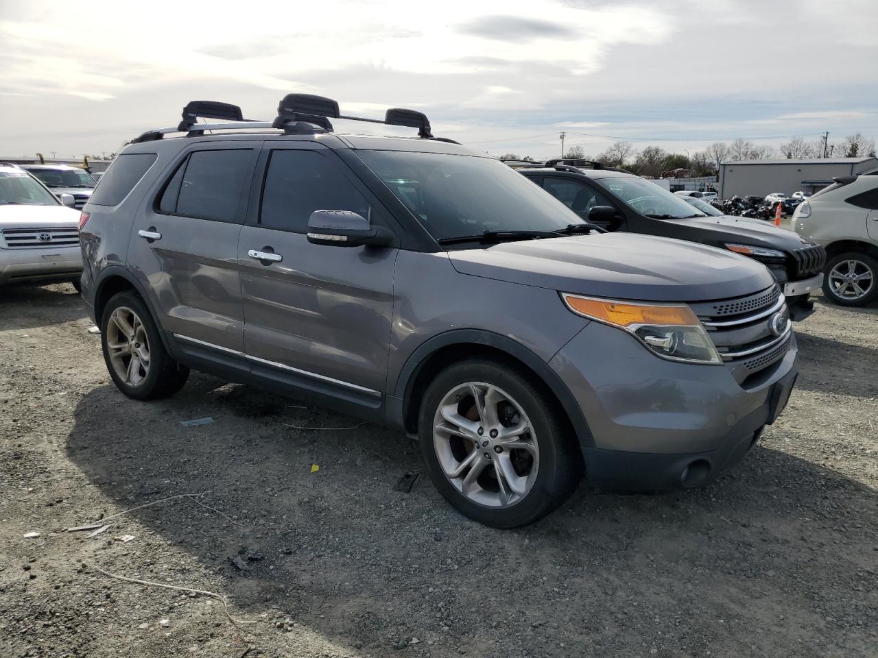 2014 Ford Explorer - Image 4
