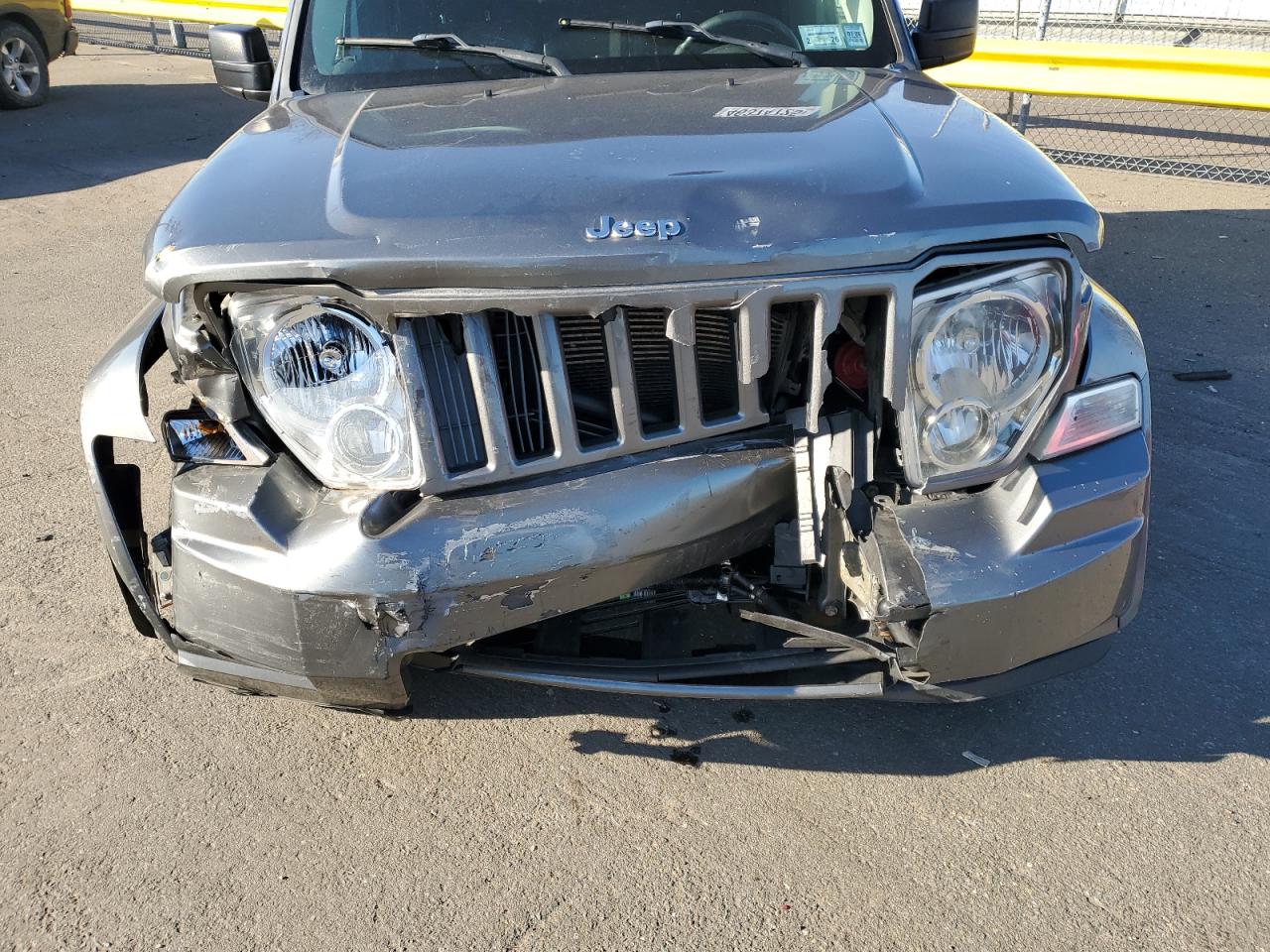 2012 Jeep Liberty (North America) - Image 13