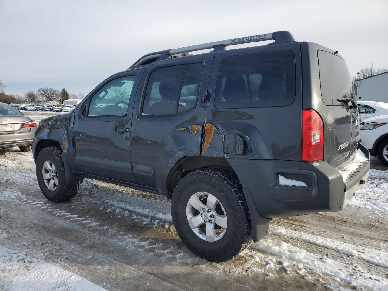 2013 Nissan XTerra - Image 2