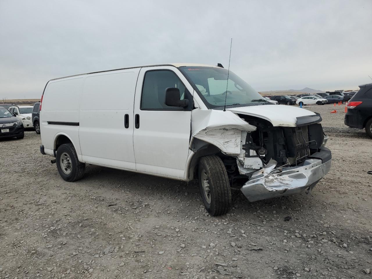 2016 Chevrolet Express - Image 4