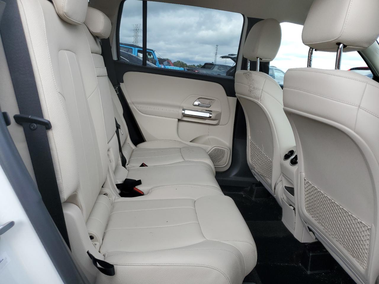 2020 Mercedes-Benz GLB - Image 11