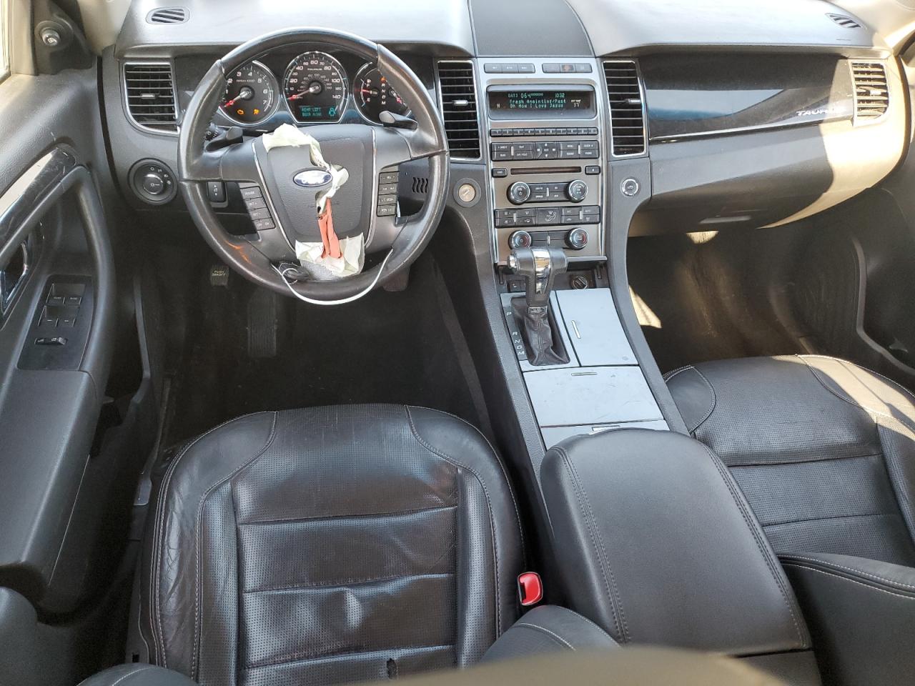 2011 Ford Taurus - Image 8