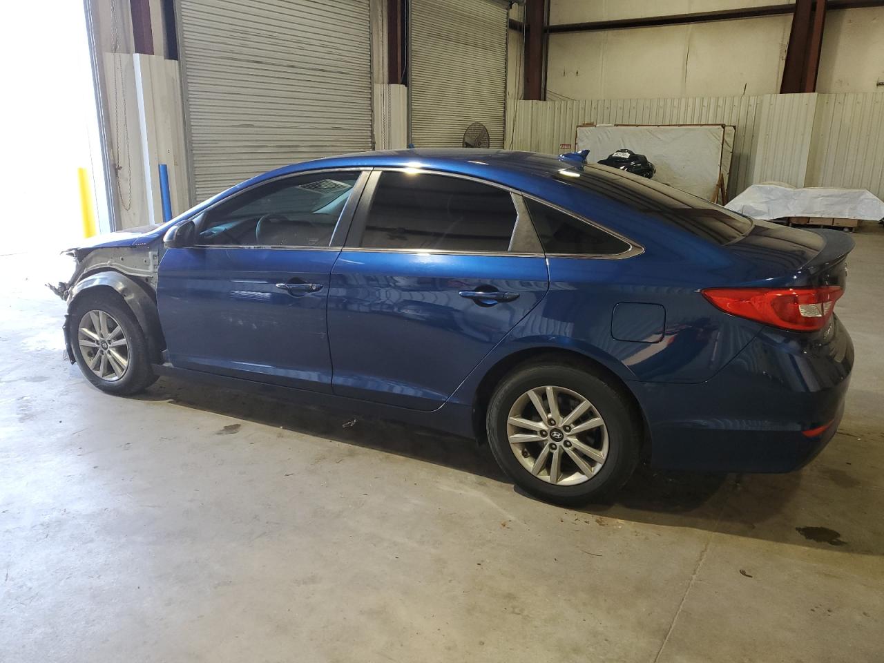 2016 Hyundai Sonata - Image 2