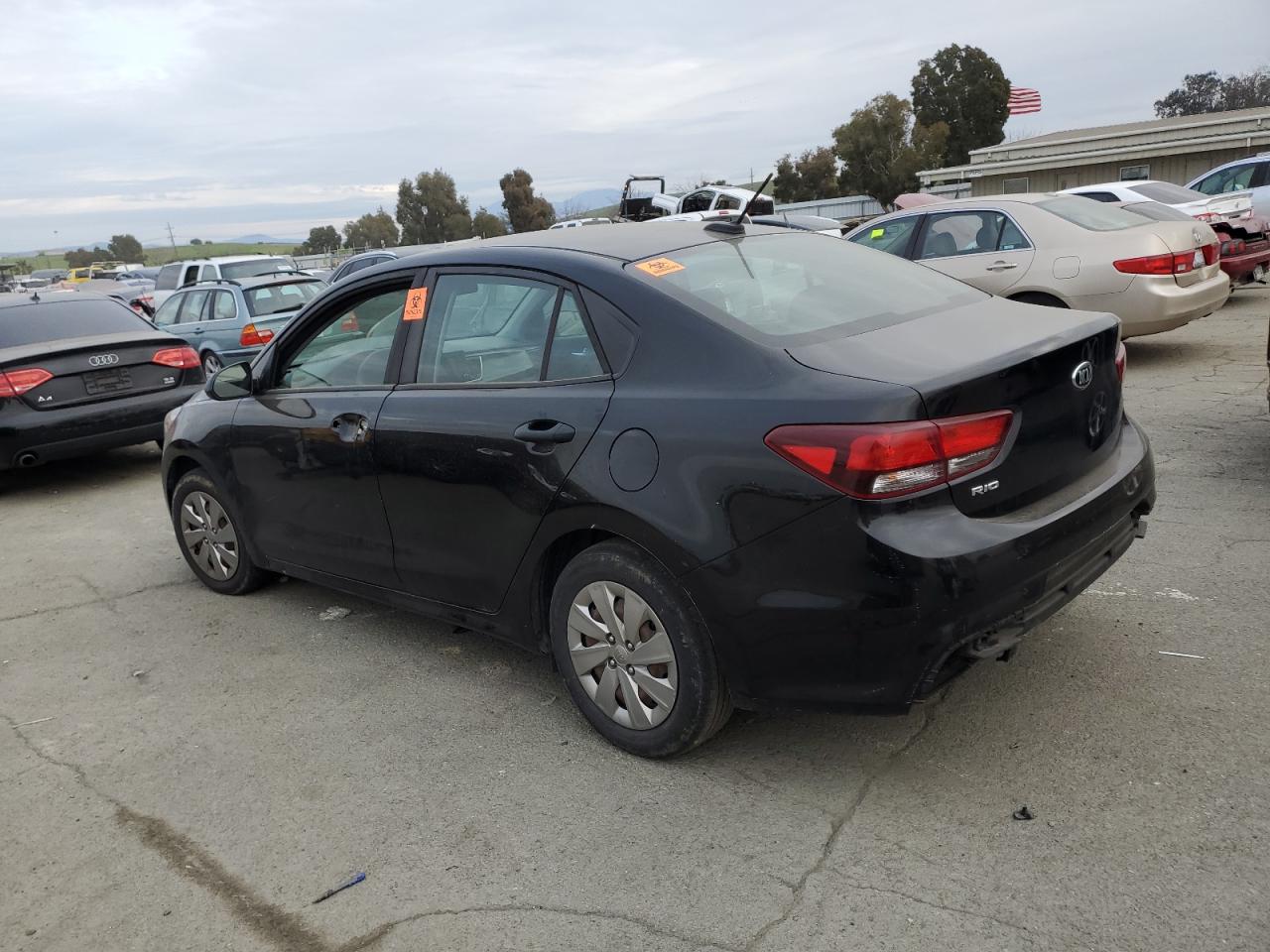2018 Kia Rio - Image 2