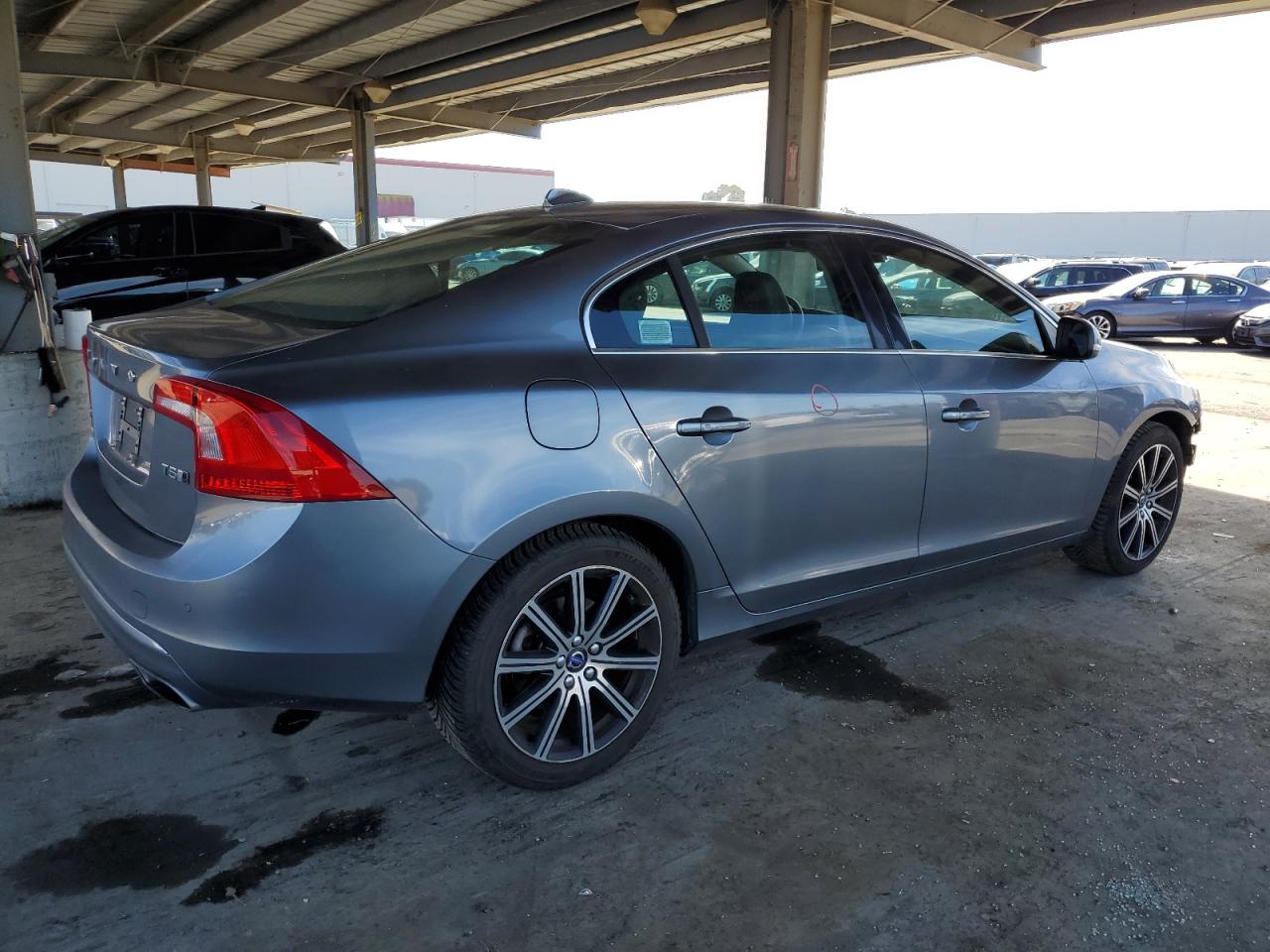 2017 Volvo S60 - Image 3