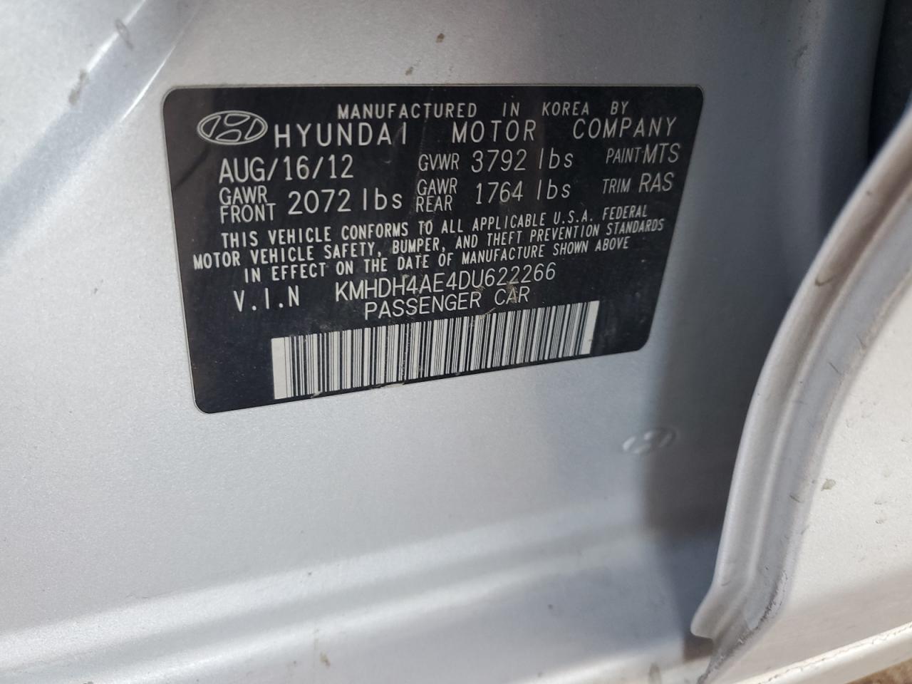2013 Hyundai Elantra - Image 14