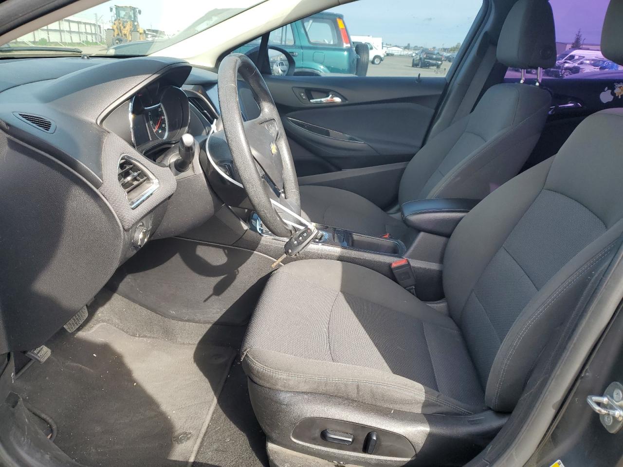 2018 Chevrolet Cruze - Image 7