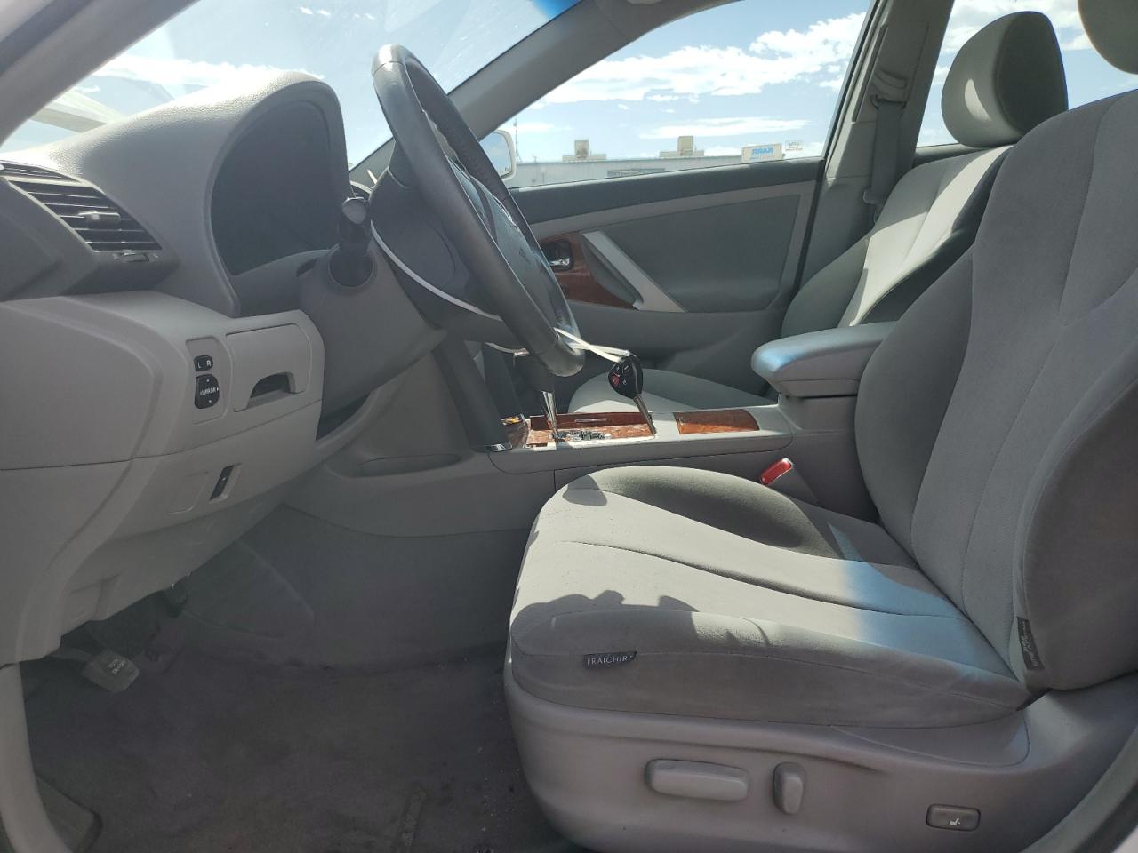 2011 Toyota Camry - Image 7