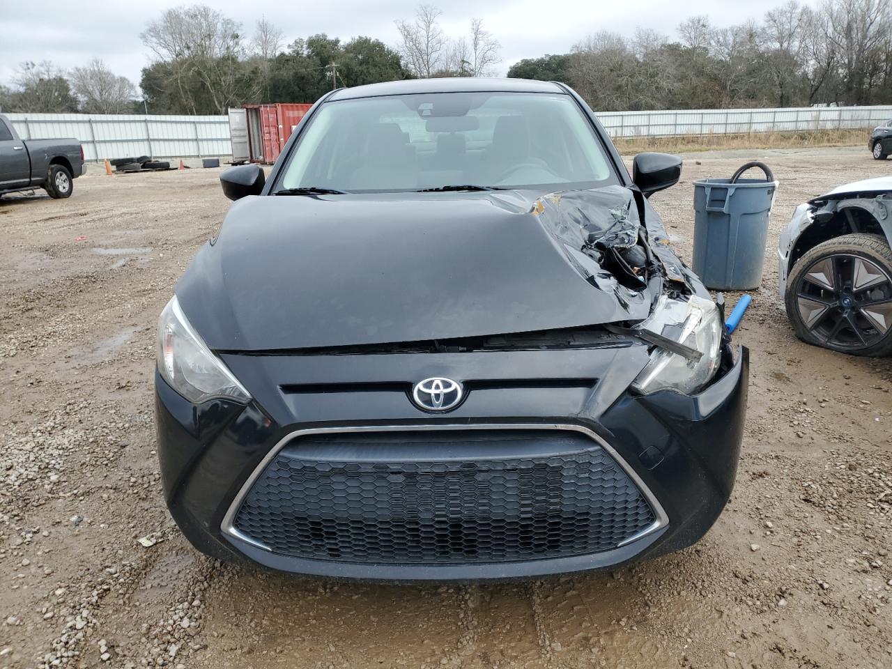 2019 Toyota Yaris - Image 5