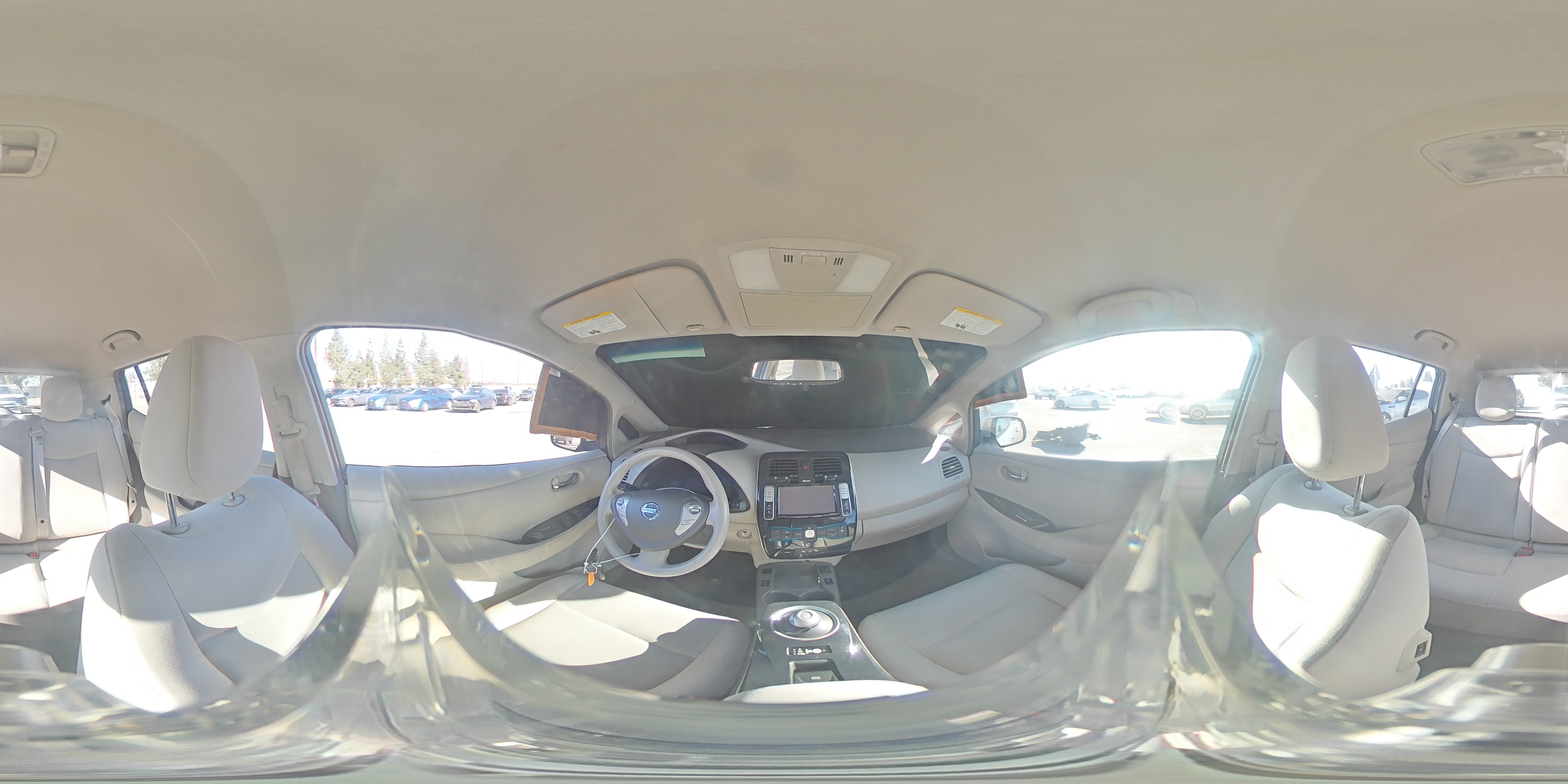 2012 Nissan Leaf - Image 12