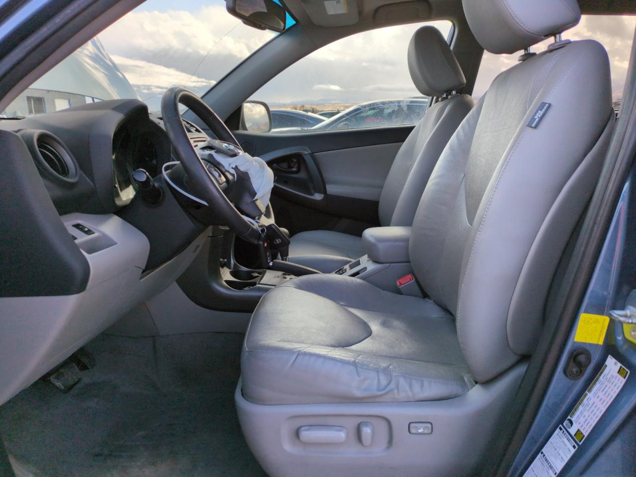 2012 Toyota RAV 4 - Image 7