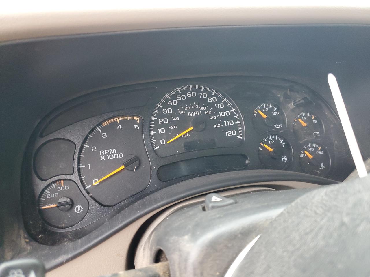 2005 Chevrolet Silverado - Image 9
