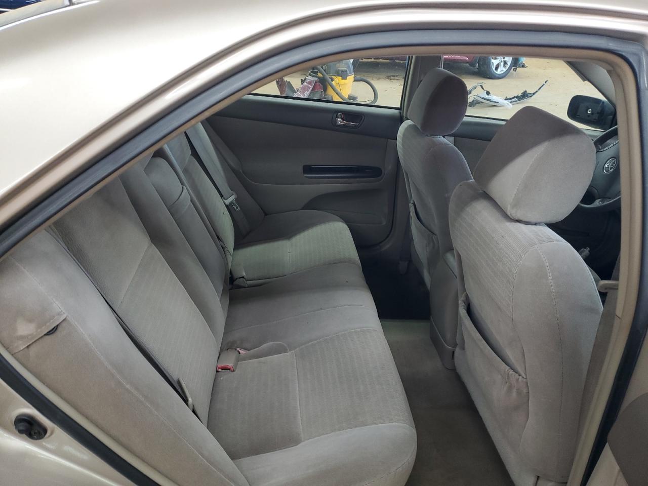 2005 Toyota Camry - Image 10