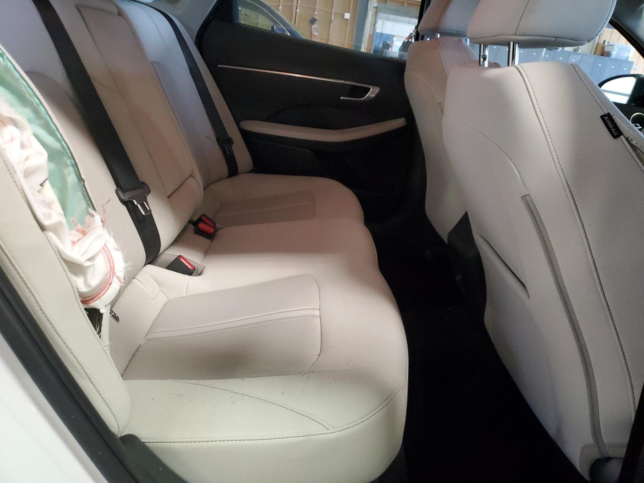 2023 Hyundai Sonata - Image 11