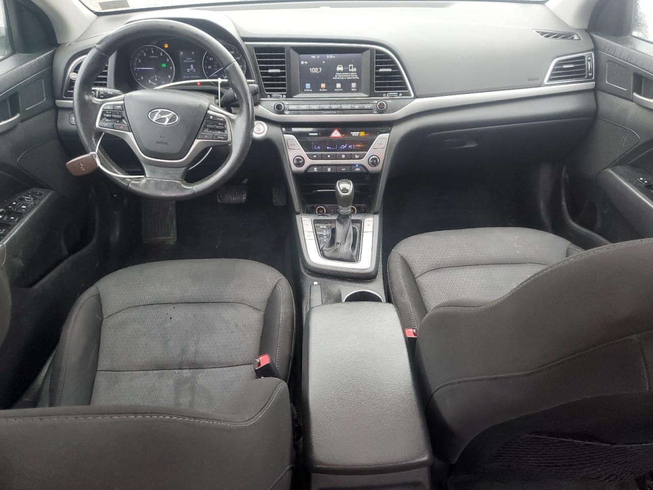 2018 Hyundai Elantra - Image 8