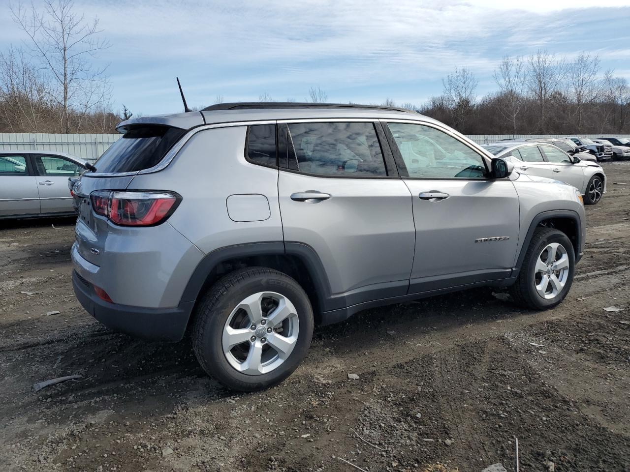 2018 Jeep Compass - Image 3