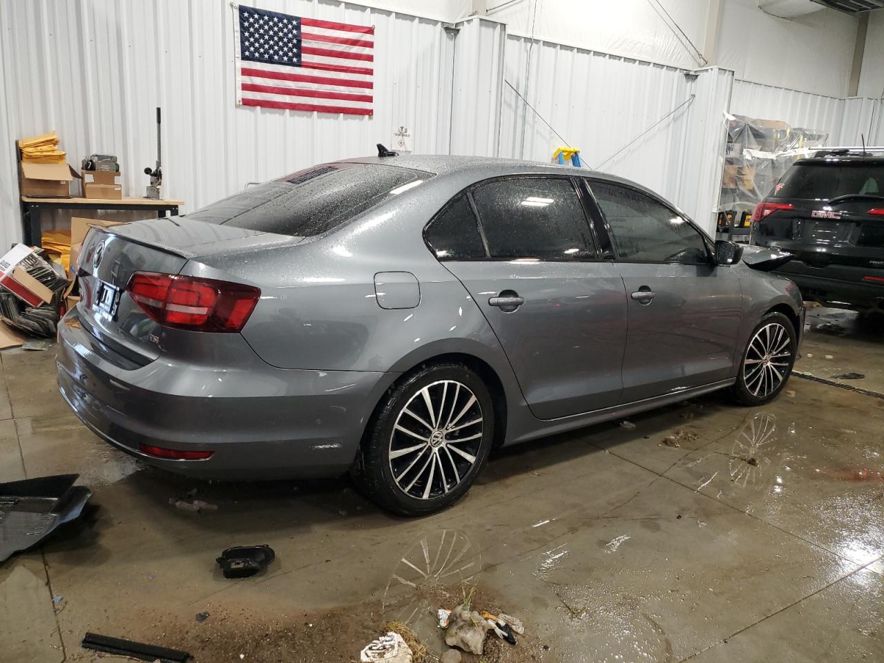 2016 Volkswagen Jetta - Image 3