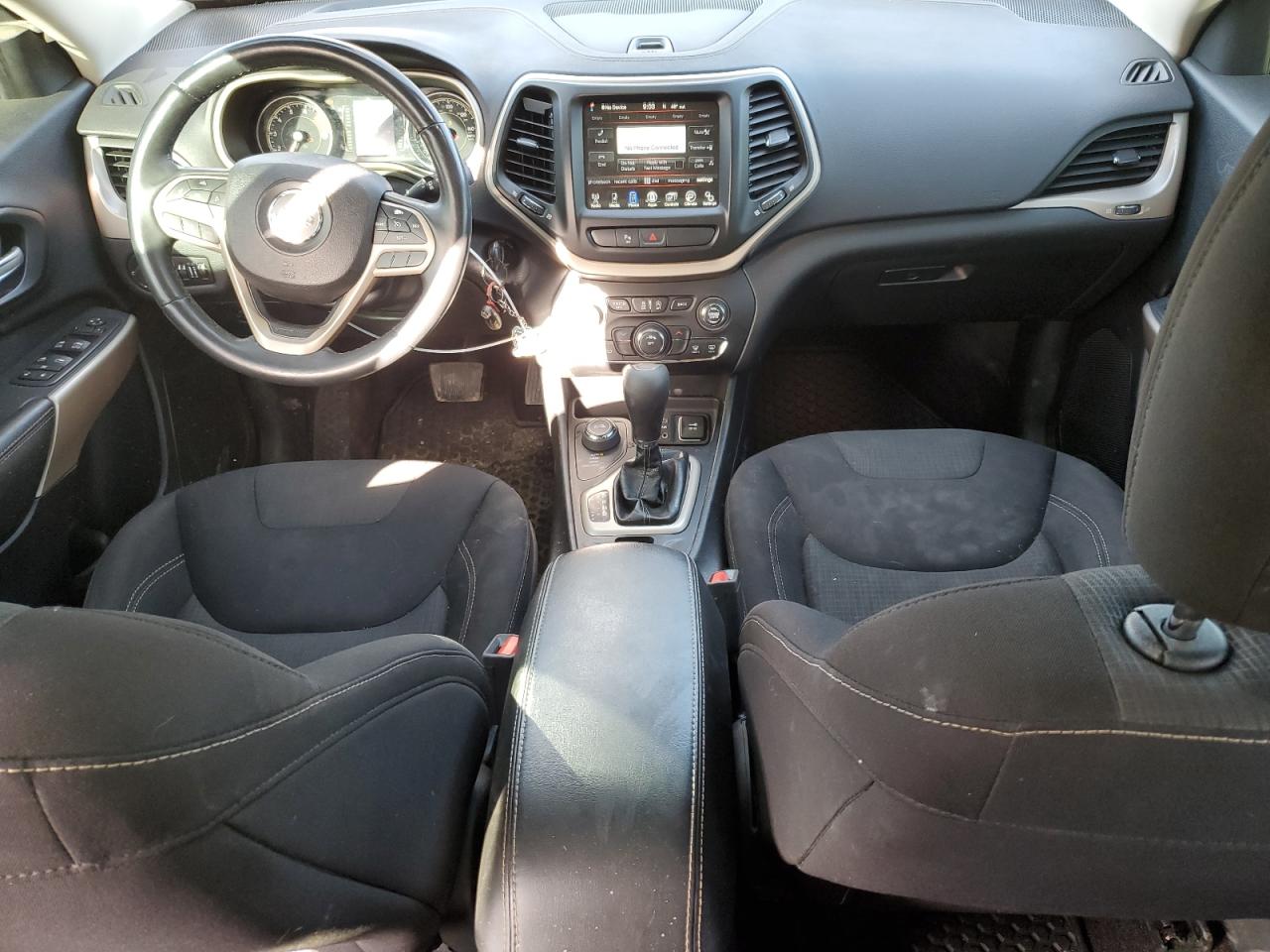 2017 Jeep Grand Cherokee - Image 8