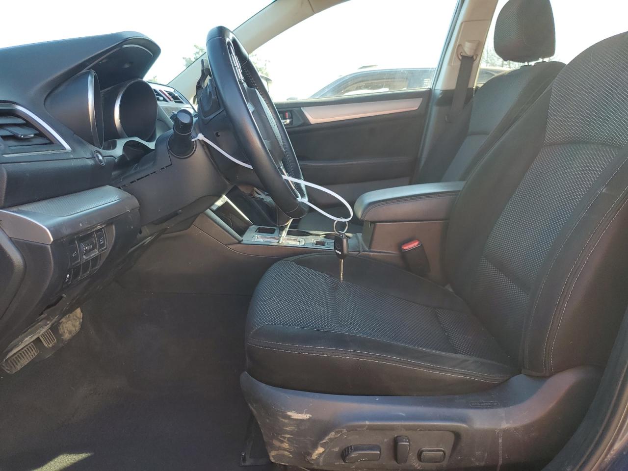 2015 Subaru Outback - Image 7
