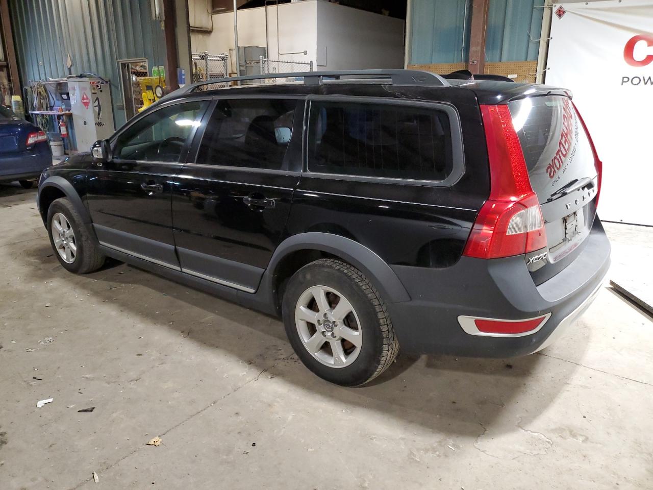 2009 Volvo XC70 - Image 2