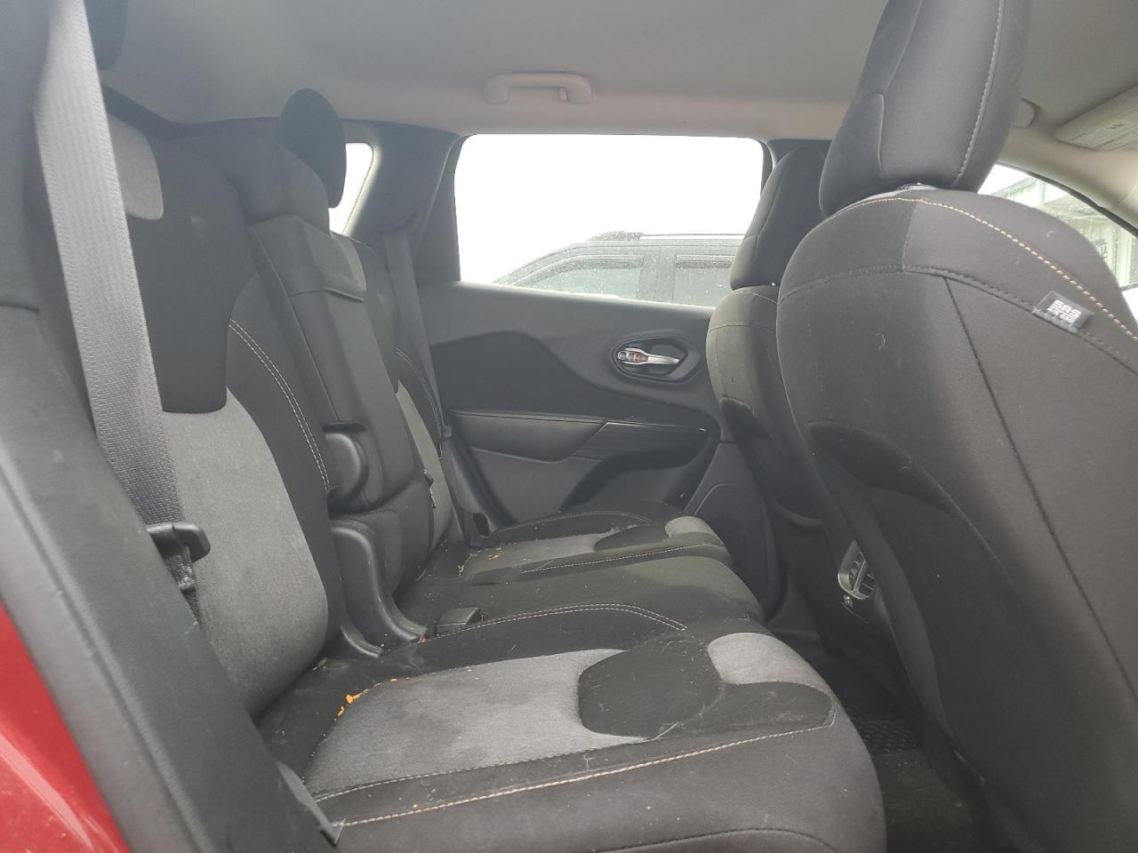 2016 Jeep Grand Cherokee - Image 11