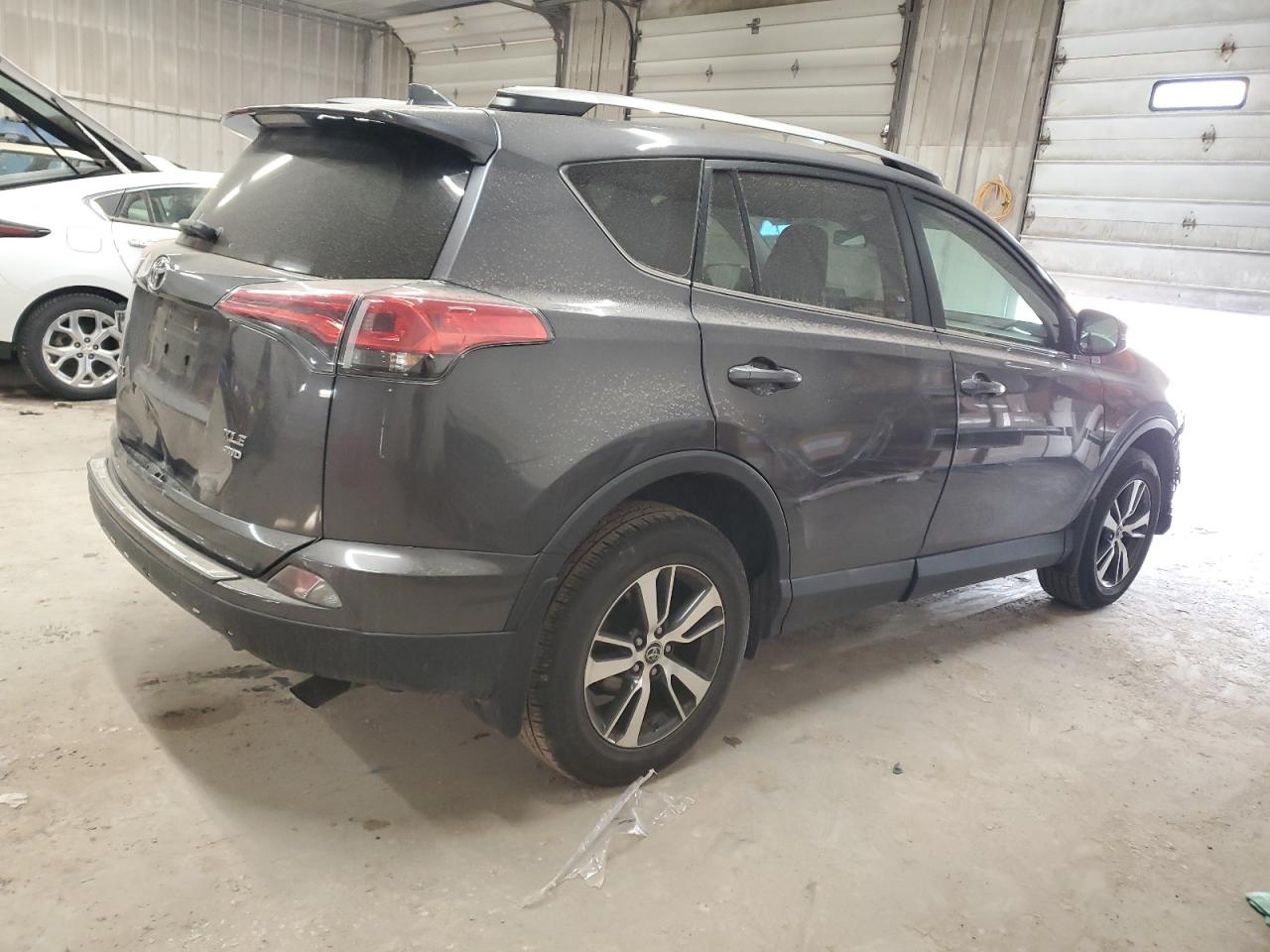 2017 Toyota RAV 4 - Image 3