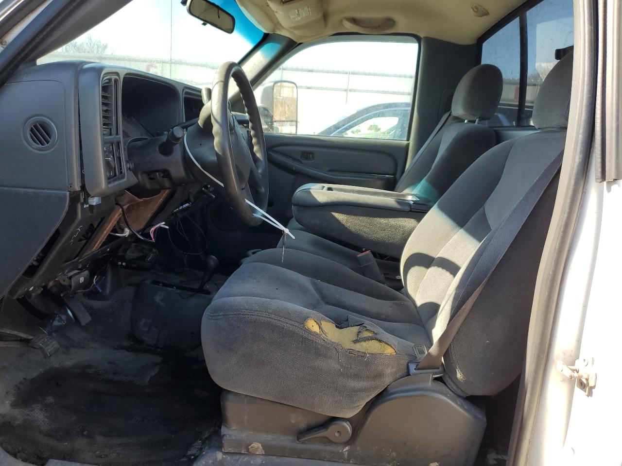 2007 GMC Sierra - Image 7