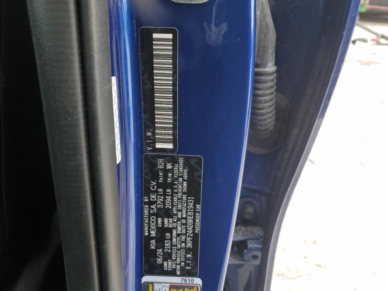 2024 Kia Forte - Image 12