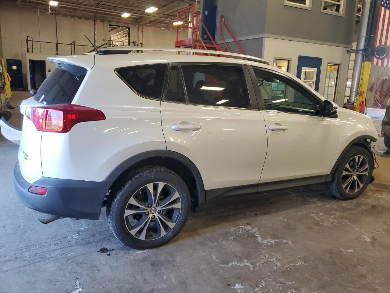 2015 Toyota RAV 4 - Image 3
