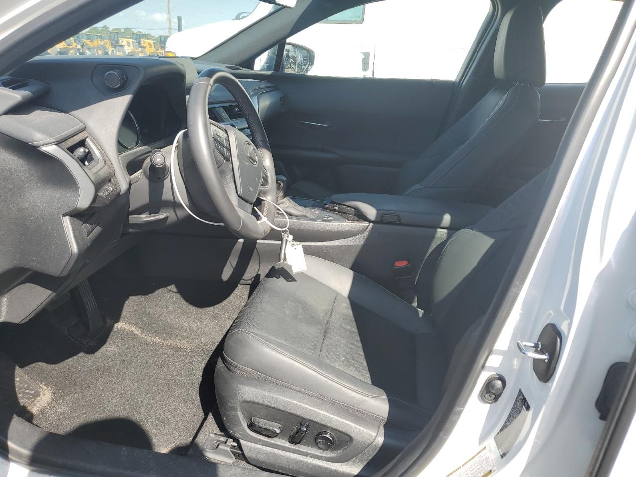 2021 Lexus UX - Image 7