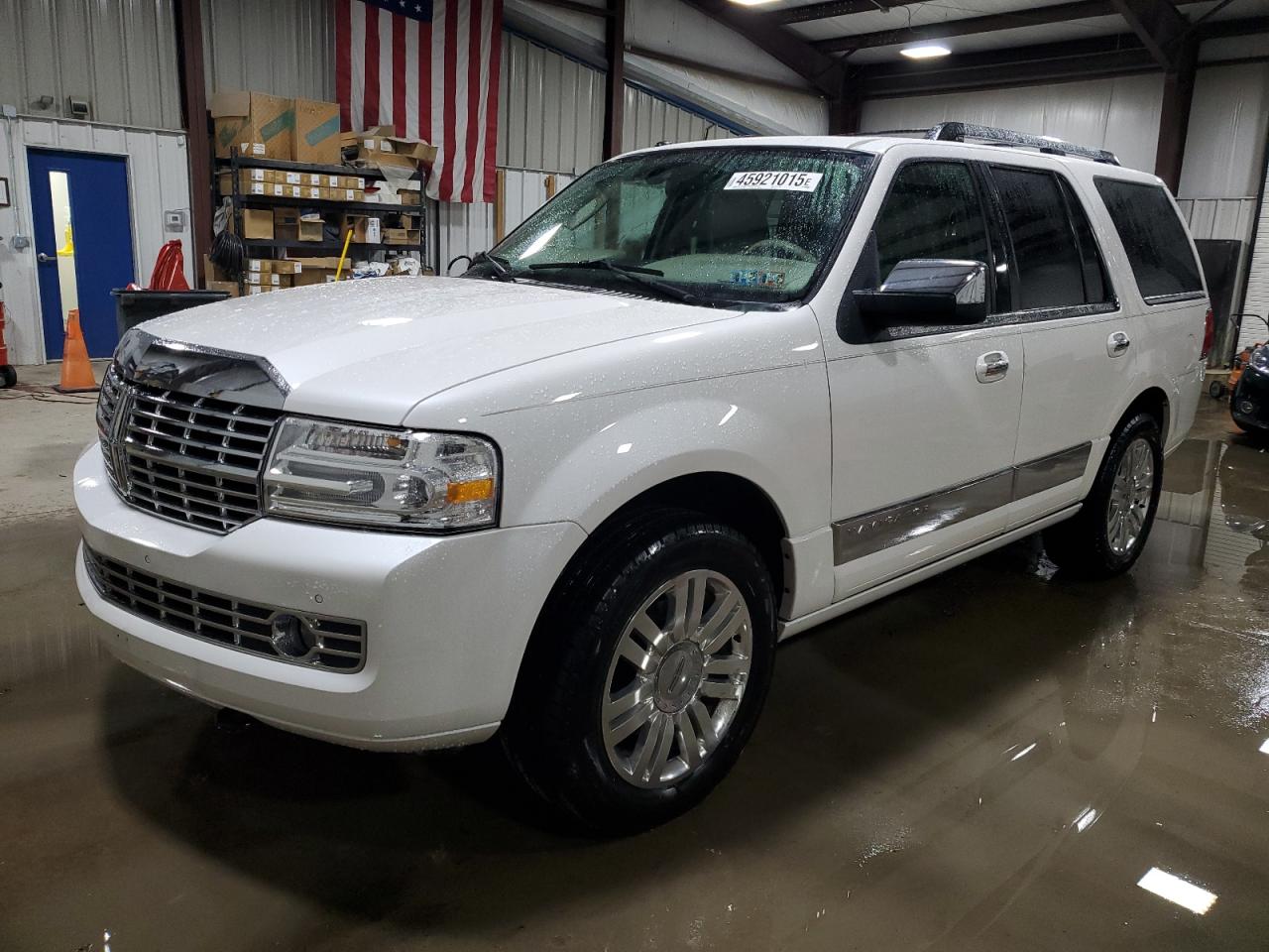 2013 Lincoln Navigator - Image 1
